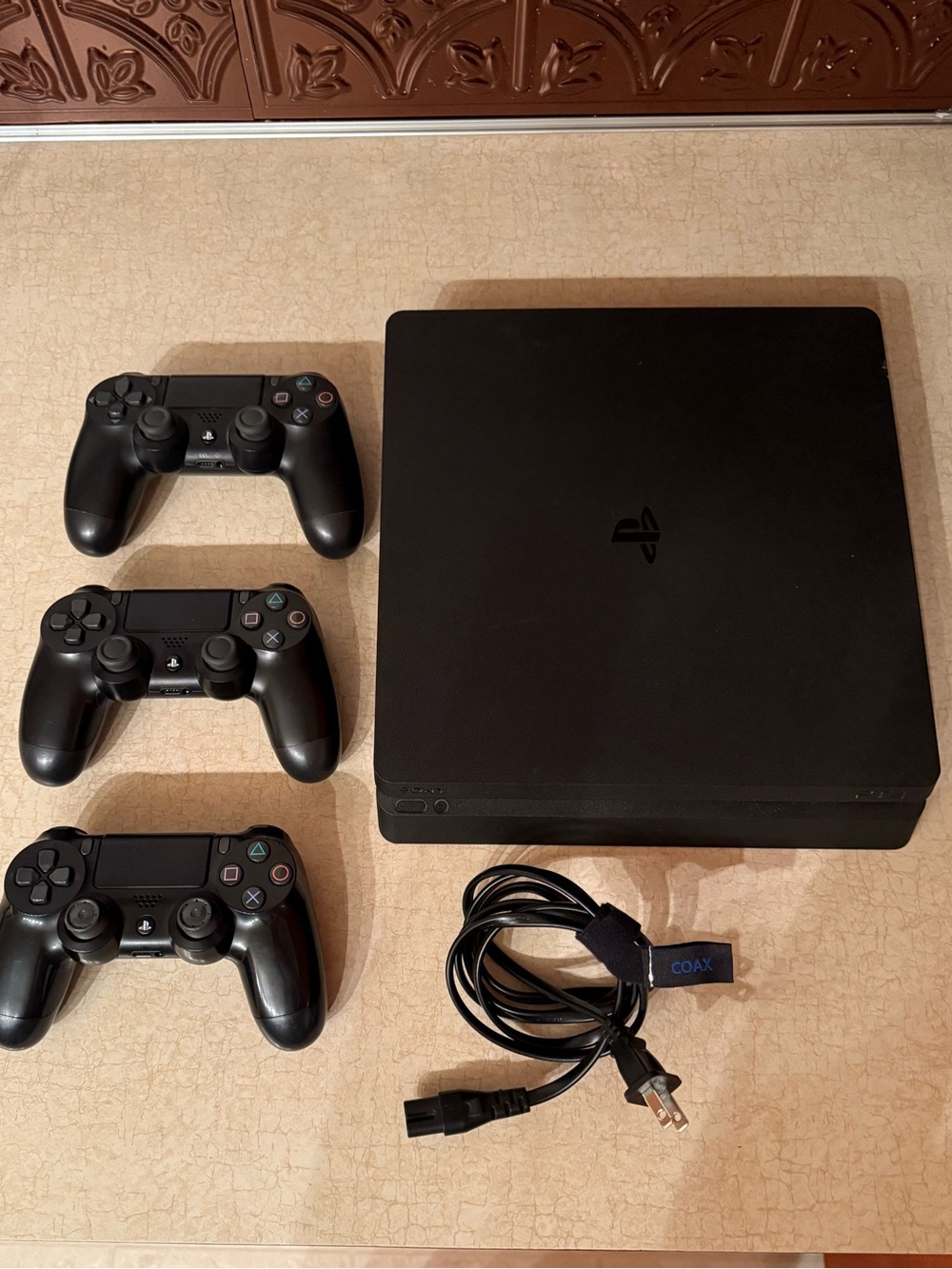 PS4 Slim 1TB